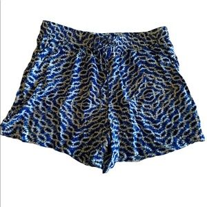 DEPT 222 Shorts  Blue and White Printed Elastic Waist Size XS
